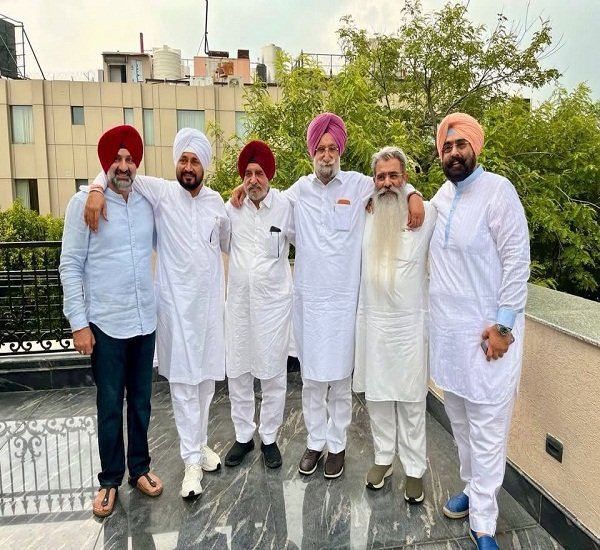 ਪੰਜਾਬ ਕਾਂਗਰਸ 'ਚ ਵੱਡੀ ਹਲਚਲ! ਚੰਨੀ ਨੇ ਫਿਰ ਕੀਤਾ ਸ਼ਕਤੀ ਪ੍ਰਦਰਸ਼ਨ 2 1000000821