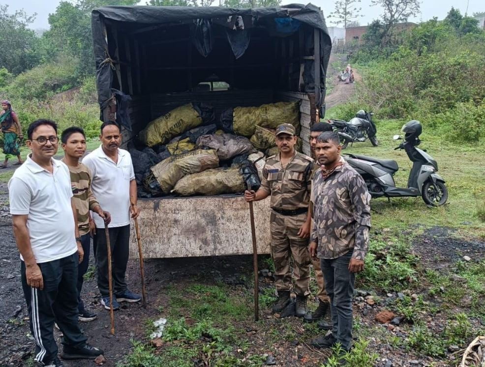 Illegal Coal Mining: CISF ਨੇ ਦੇਸ਼ ਵਿਆਪੀ ਕੀਤੀ ਵੱਡੀ ਕਾਰਵਾਈ, 1,277 ਮੀਟ੍ਰਿਕ ਟਨ ਗੈਰ-ਕਾਨੂੰਨੀ ਕੋਲਾ ਕੀਤਾ ਜ਼ਬਤ, 5 ਲੋਕਾਂ ਨੂੰ ਕੀਤਾ ਗ੍ਰਿਫ਼ਤਾਰ 1 CISF