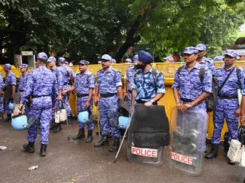 CRPF Deployment: ਵਿਰੋਧ ਪ੍ਰਦਰਸ਼ਨਾਂ ‘ਚ ਘਿਰੀ ਦਿੱਲੀ, CRPF ਕੀਤੀ ਤਾਇਨਾਤ