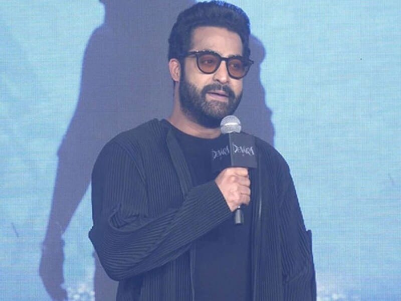 ਅਦਾਕਾਰ ਜੂਨੀਅਰ NTR ਨੂੰ ਮੋਢੇ ਦੀ ਸੱਟ, ਡਾਕਟਰਾਂ ਨੇ 6 ਤੋਂ 8 ਹਫ਼ਤੇ ਆਰਾਮ ਦੀ ਦਿੱਤੀ ਸਲਾਹ